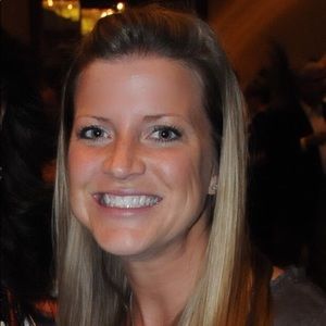 Meet your Posher, Rebekah